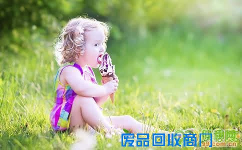 炎热夏季 不能对宝宝做的五件事