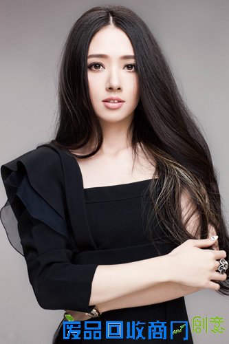 郭碧婷被曝出柜“女版陈冠希”皇甫 真相大起底