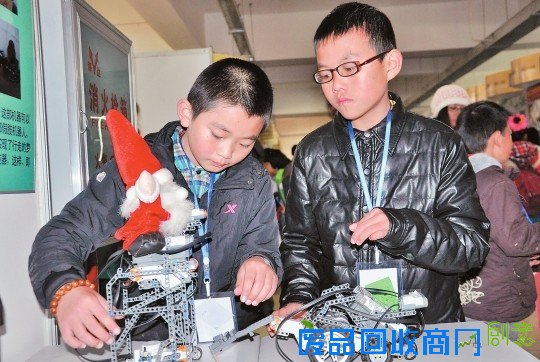 云南省青少年科技创新大赛开幕