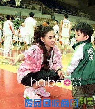 张柏芝将分娩 “锋芝恋”演绎现实生活中的童话