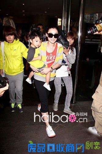 张柏芝将分娩 “锋芝恋”演绎现实生活中的童话