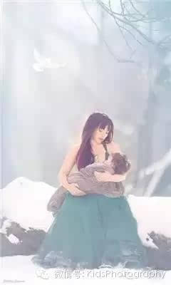 Ivette Ivens：为公众场合哺乳拍照声援