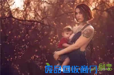 Ivette Ivens：为公众场合哺乳拍照声援