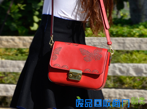 外国人眼中的民族时尚文化 剪纸艺术的运用