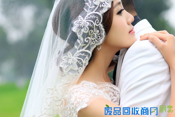 北京婚纱摄影；拍婚纱照怎样避开自己的缺点