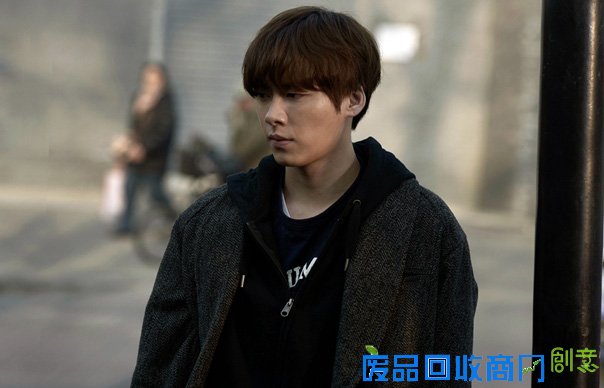 吴亦凡VS李易峰:我们对手戏真少,好遗憾啊