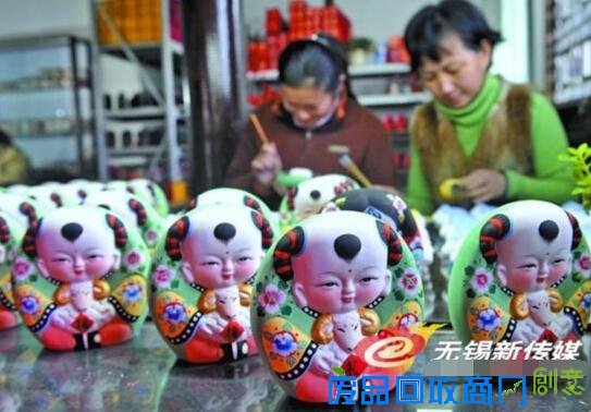 无锡：贺岁版“阿福阿喜”泥塑问世 萌翻市民（图）