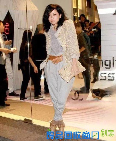 盘点娱乐圈败家女 你家女神上榜没? 盘点娱乐圈败家女 你家女神上榜没?