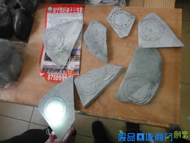 从赌石到手镯制作全过程 步步惊心