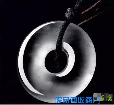 万元赌石切出千万翡翠,制作10000000手镯过程