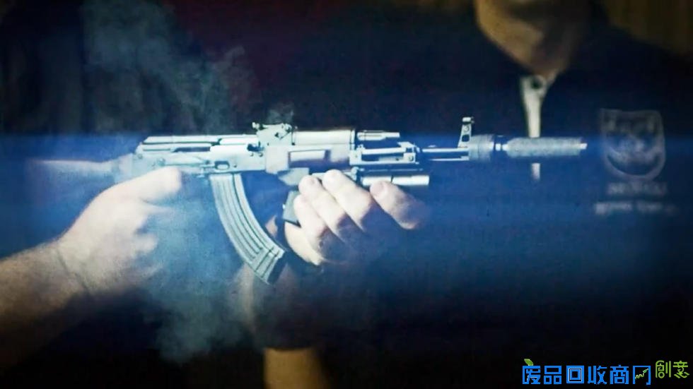 发烧友自制多款迷你枪械 微缩版M1911子弹狂吐(高清组图)