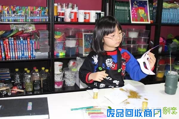 望京幼儿美术画室 怎样让孩子在画画时专心