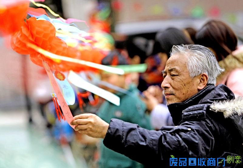 芜湖包汤圆 做花灯 看大戏 欢欢喜喜闹元宵