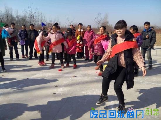 村里举行趣味运动会 村民们“玩嗨了”