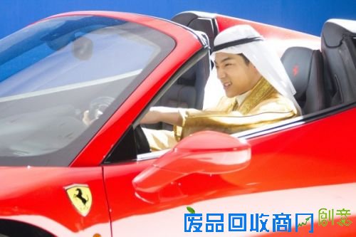 王大文首次演出音乐剧  剧本不离身就怕忘词