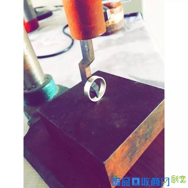 国庆七天乐丨女朋友和老妈同时放假 陪女朋友还是陪老妈?