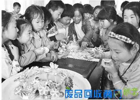 非遗传承人校园授技艺 非遗传承人校园授技艺