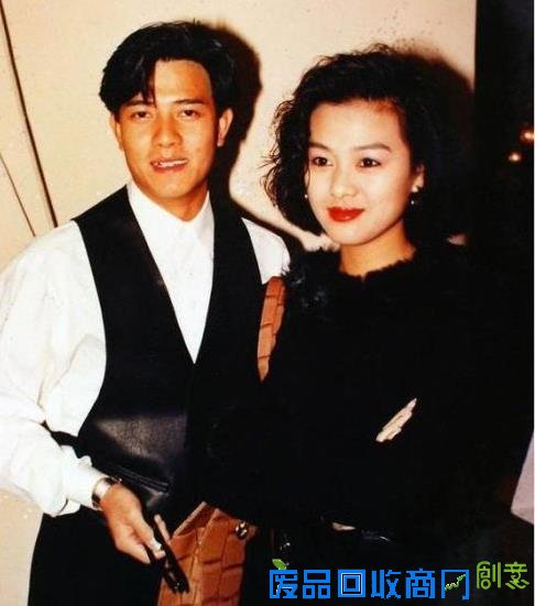 扒扒娱乐圈10位一线大牌明星的初恋情人