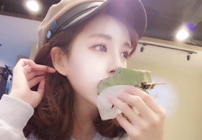 风吹走了落叶,只留下树在