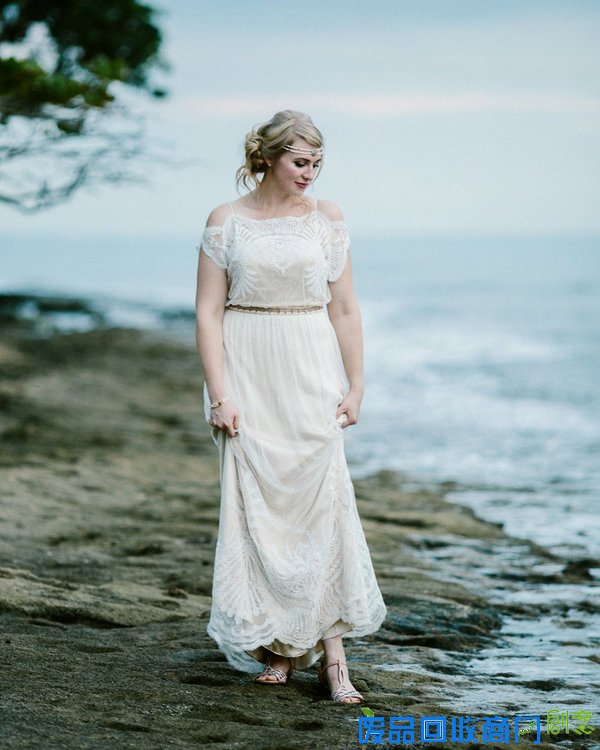 释放圣洁魅力：30张唯美新娘婚纱照