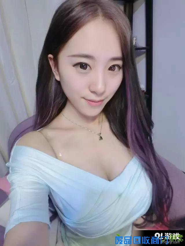 LOL 91撸八卦 姐姐奶我女主曝私照 称平时很矜持