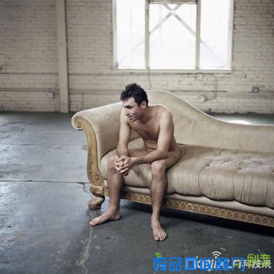 美女摄影师拍成人片背后的故事