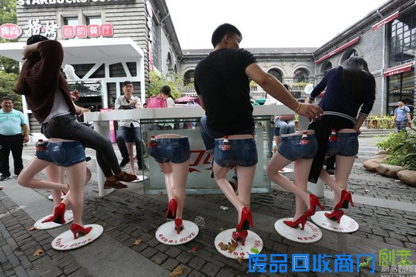 城市性感美腿创意凳子