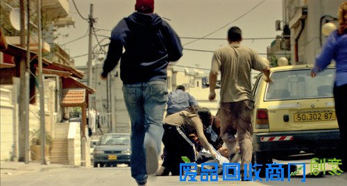 远离阿雅米：纵横交错 - 蓝色电影梦