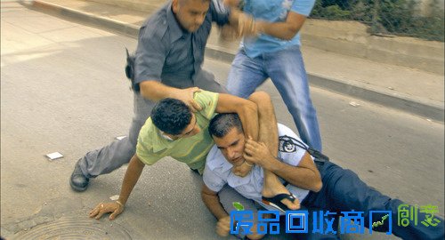 远离阿雅米：纵横交错 - 蓝色电影梦