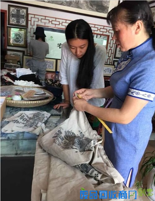 亲身体会苗族刺绣的传承