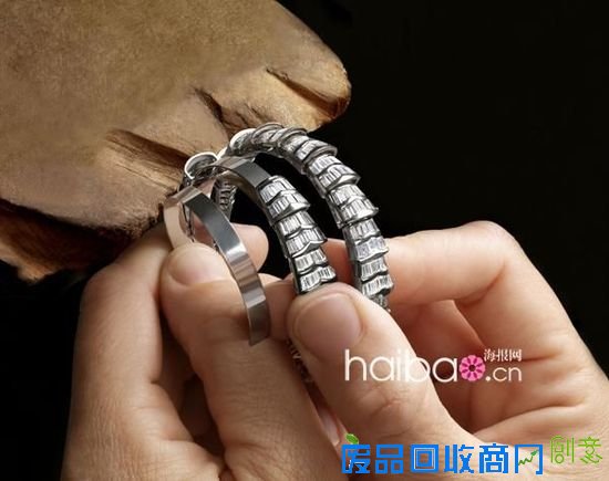 流转腕间的灵蛇幻影如何诞生？宝格丽 (Bvlgari) Serpenti系列珠宝新品+手工制作过程，妩媚姿态与几何线条的交汇相融