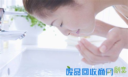 【图】手工皂和洗面奶哪个好 专家揭秘手工皂和洗面奶的区别