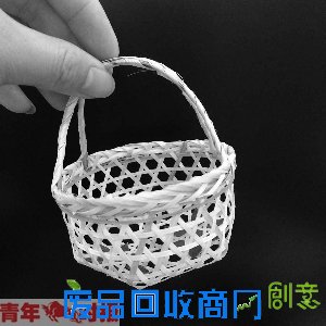 老东岳社区的姚老师将西溪小花篮带进校园