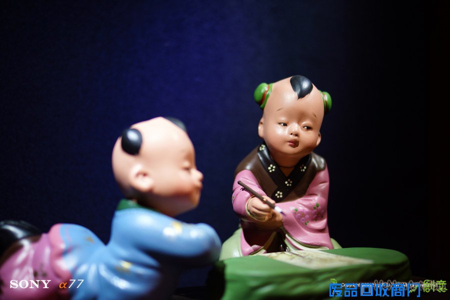 “泥人张”的彩塑，把传统的捏泥人提高到圆塑艺术的水平，又装饰以色彩、道具，形成了独特的风格。它是继元代刘元之后，我国又一个泥塑艺术的高峰，其作品艺术精美，影响远及世界各地，在我国汉族民间艺术史上占有重要的地位。