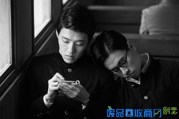 《东柱》：一首克制隐忍却让人感到悲伤的诗