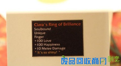 国外魔兽玩家创意求婚 自制宝箱藏戒指表心意