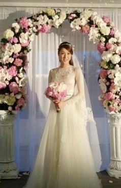 钟嘉欣西式婚纱照