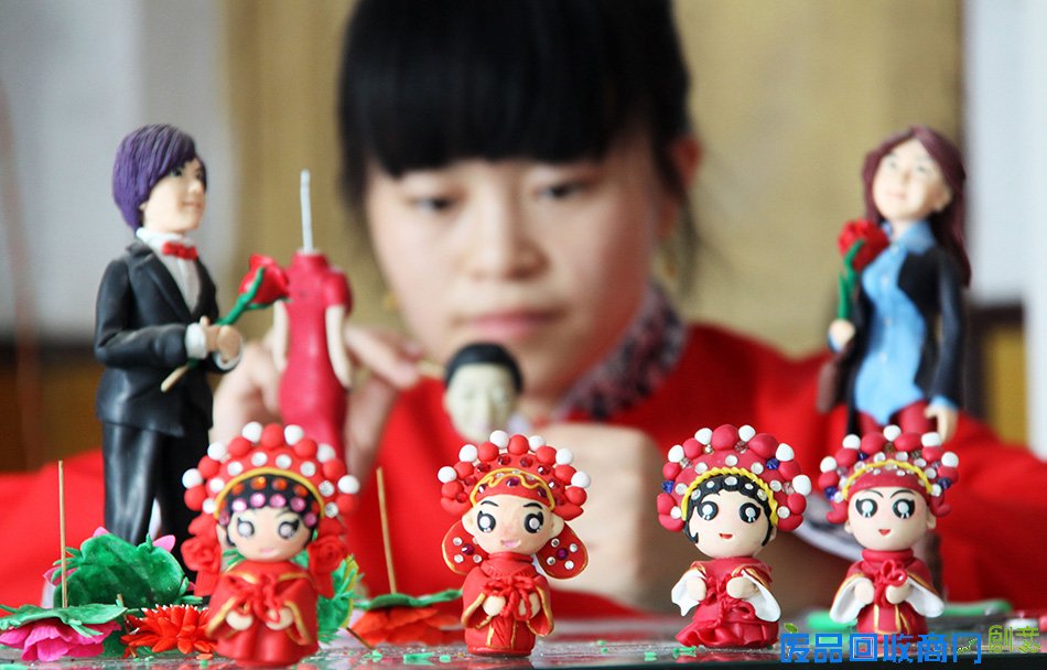 山西推出七夕“情侣面塑” 造型可爱逼真