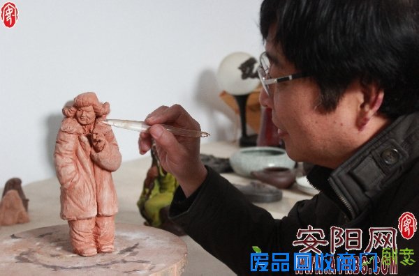 北关区裴氏泥塑:手中泥巴讲故事 心中场景端出来