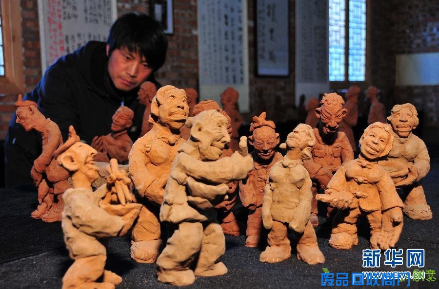 陕西民间艺人创作泥塑版《平凡的世界》 人物场景超400件