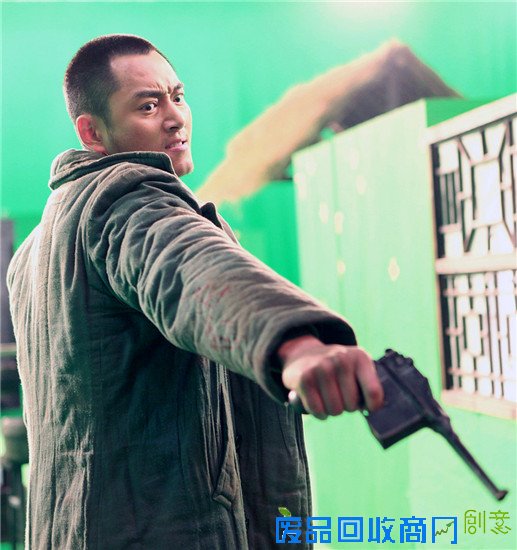 《钢刀》将出鞘 李东学赤膊厮杀荷尔蒙爆棚