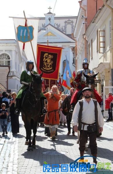 立陶宛举办“圣巴塞洛缪”集市展示民间手工艺[1]-