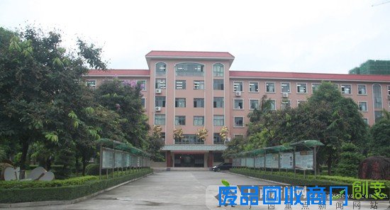 平果三中：站在高升学率的台阶上 张扬个性的青春