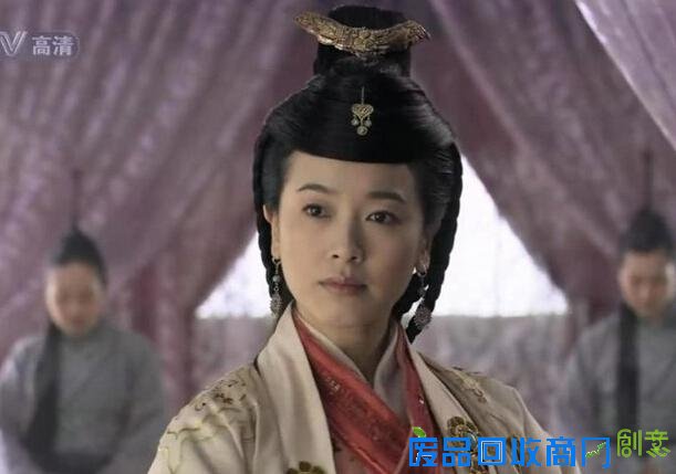 她体操运动员出身被姜文发掘，美过范冰冰，陈道明唯一的绯闻女友