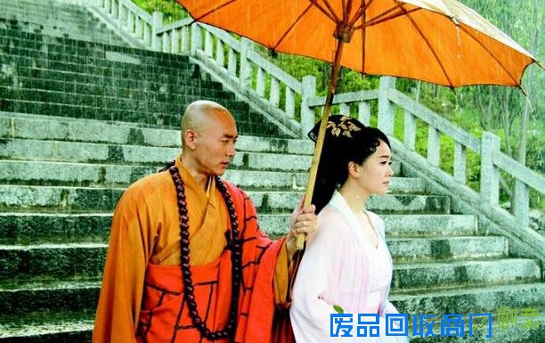 她体操运动员出身被姜文发掘 跟孙莉同班同学 陈道明唯一的绯闻女友