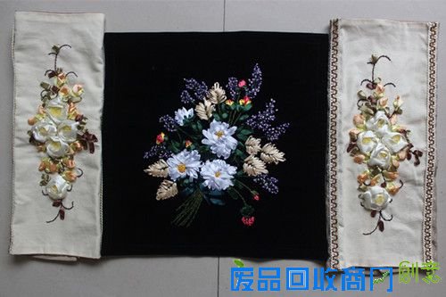 淮安市老年大学举办民间工艺精品展