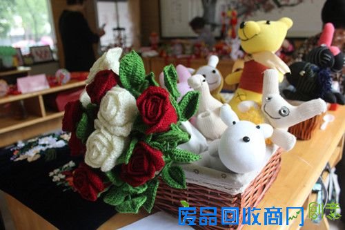 淮安市老年大学举办民间工艺精品展