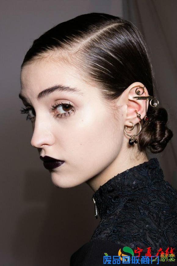 【巴黎时装周】没有创意总监的日子里Dior做出了这55套衣服