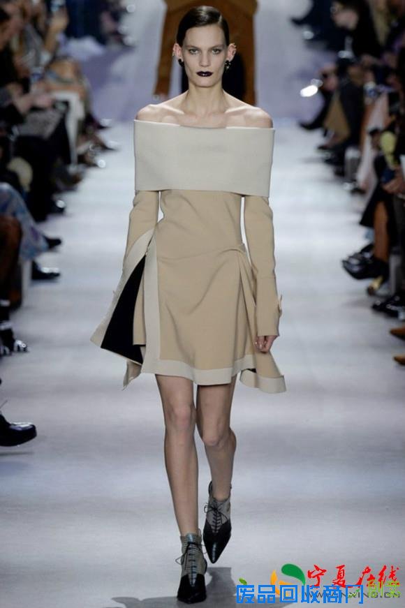 【巴黎时装周】没有创意总监的日子里Dior做出了这55套衣服