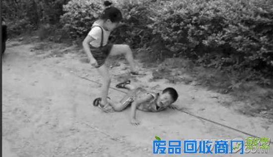 小学生还有30秒到达战场 LOL的巨坑行为盘点